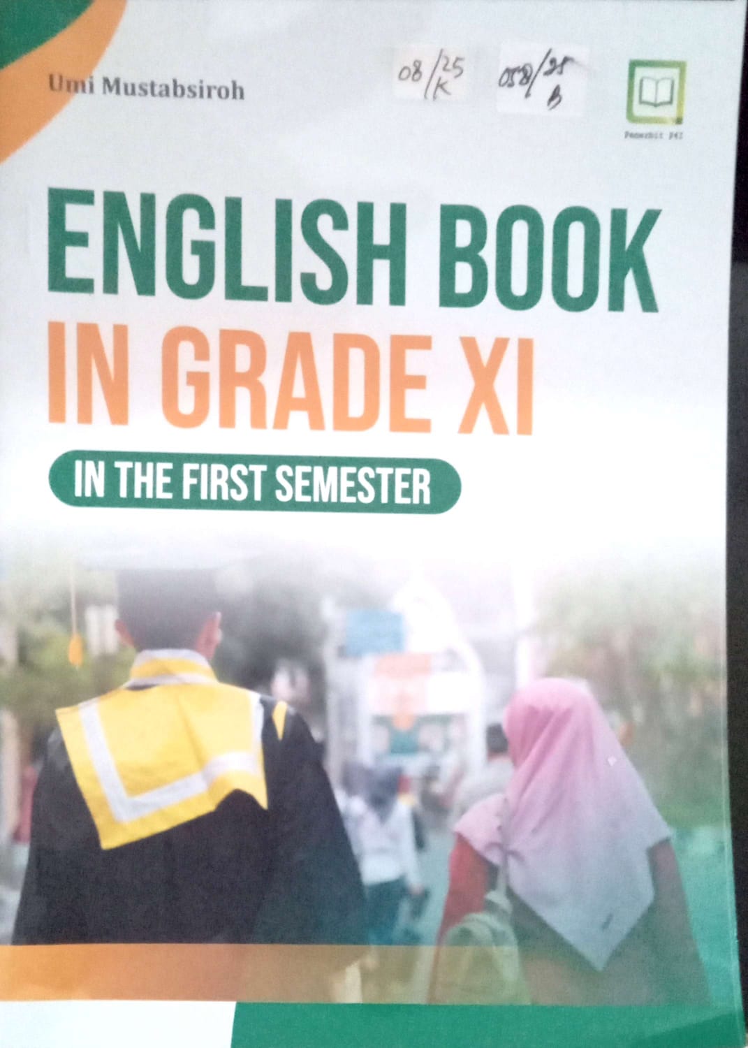 Cover English Book In Grade XI In The First Semester / Umi Mustabsiroh