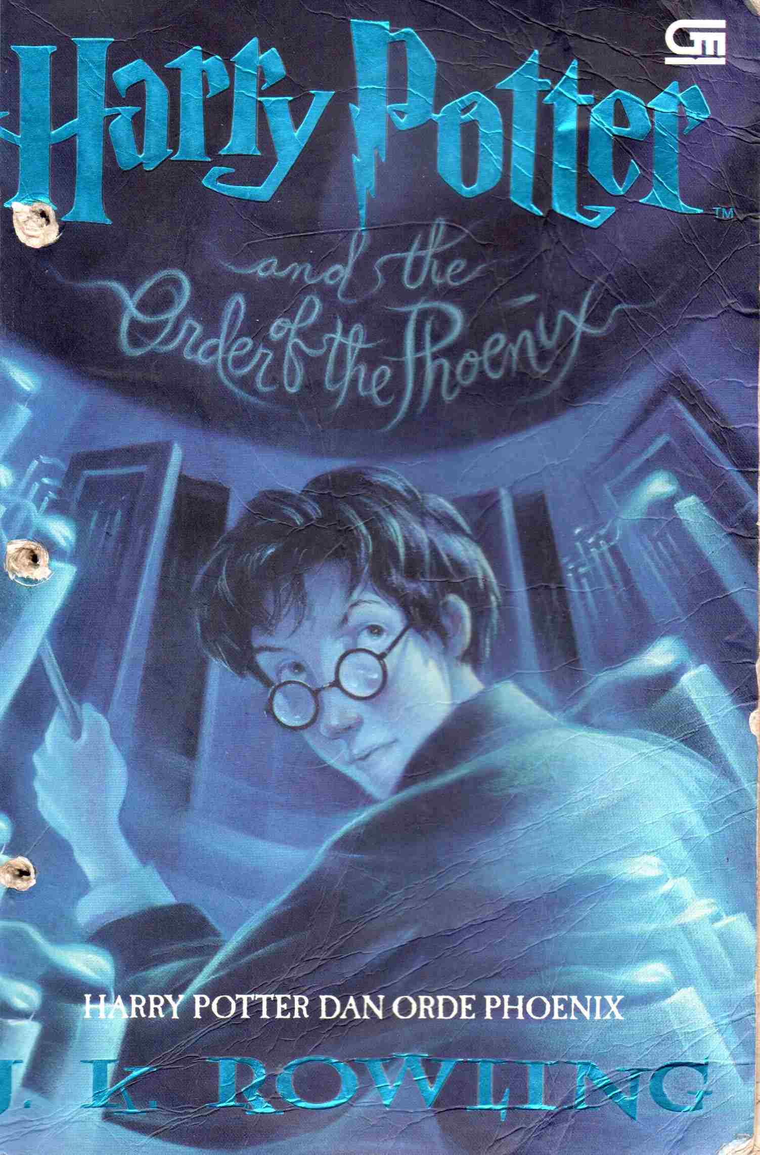 Cover Harry Potter dan orde phoenix / J.K Rowling