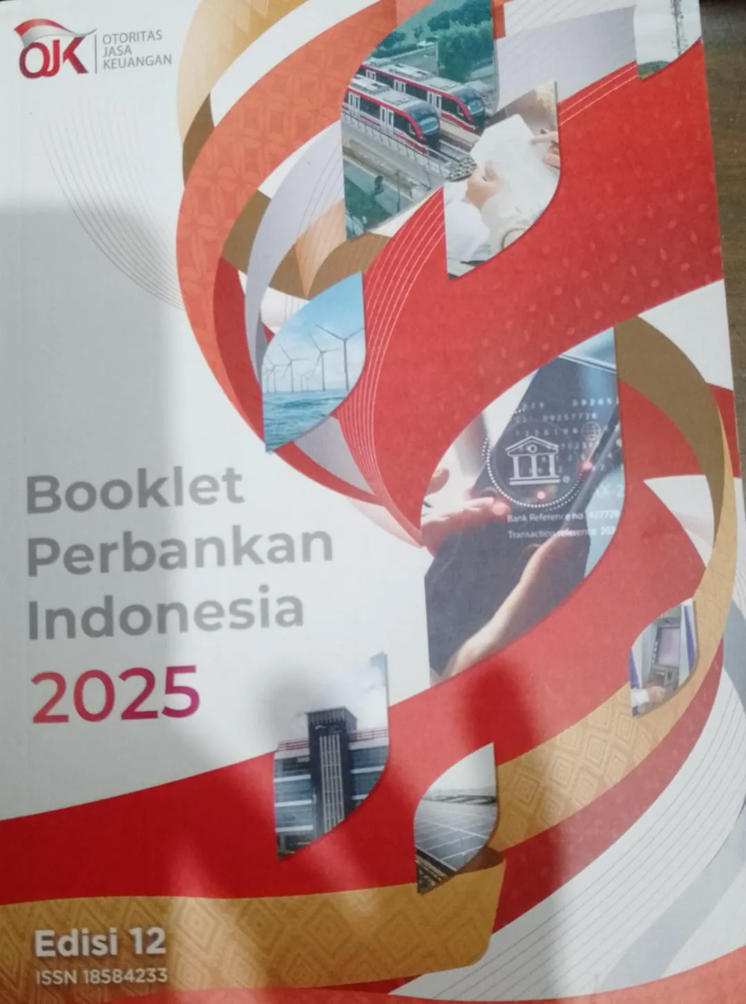 Cover Booklet Perbankan Indonesia 2025 edisi 12