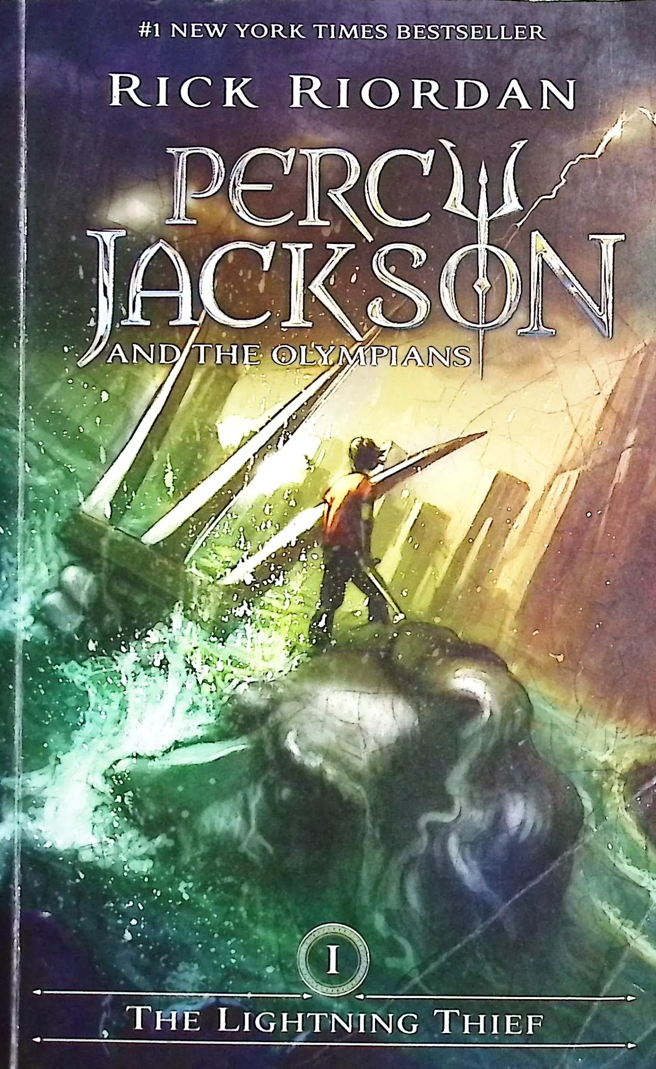 Cover Pencuri petir buku satu / Rick Riordan; penerjemah, Femmy Syahrani